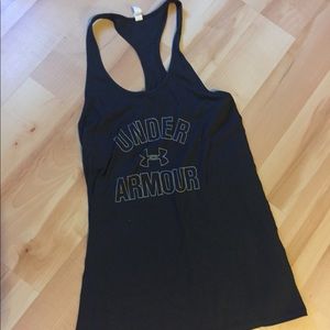 Black workout tank top